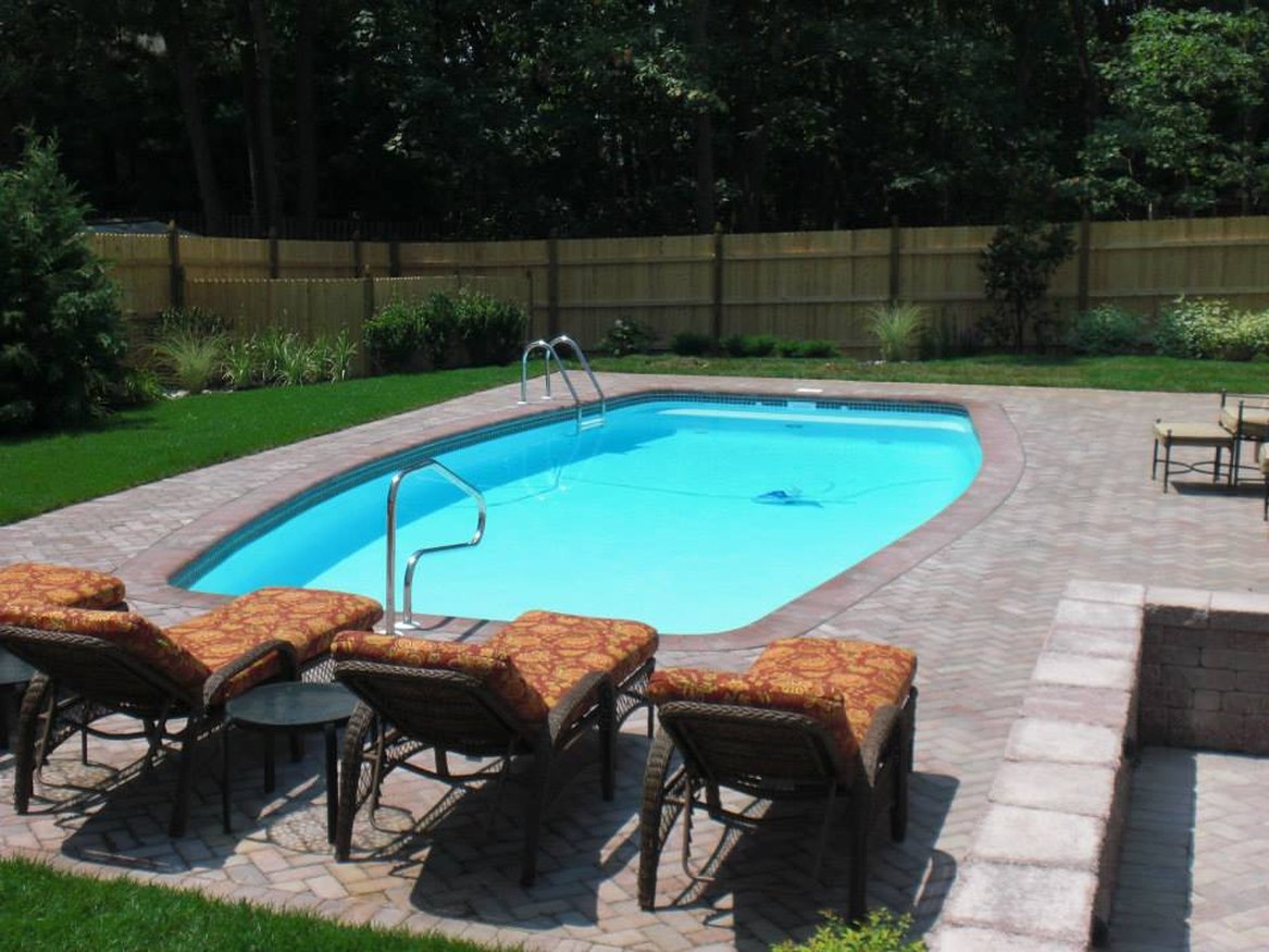 <div class='closebutton' onclick='return hs.close(this)' title='Close'></div><div class='firstH'><img src='images/logo-white-small.png'></div><h1>Sunset Cay Fiberglass Pools</h1><p>Size: 16' x 34'<br>Depth: 3' 6'' - 6'<br>Gallons: 14100<br>Square Feet: 495</p><div class='getSocial'><h1>Share</h1><p class='photoBy'>Photo by Gulf Coast Pools</p><iframe src='http://www.facebook.com/plugins/like.php?href=http%3A%2F%2Fgulfcoastpoolsllc.com%2Fimages%2Fcaribbean-bay%2Fmayan%201.jpg&send=false&layout=button_count&width=100&show_faces=false&action=like&colorscheme=light&font&height=21' scrolling='no' frameborder='0' style='border:none; overflow:hidden; width:100px; height:21px;' allowTransparency='true'></iframe><br><a href='http://pinterest.com/pin/create/button/?url=http%3A%2F%2Fwww.gulfcoastpoolsllc.com&media=http%3A%2F%2Fwww.gulfcoastpoolsllc.com%2Fimages%2Fcaribbean-bay%2Fmayan%201.jpg&description=Pools' data-pin-do='buttonPin' data-pin-config=\'above\'><img src='http://assets.pinterest.com/images/pidgets/pin_it_button.png' /></a><br></div>