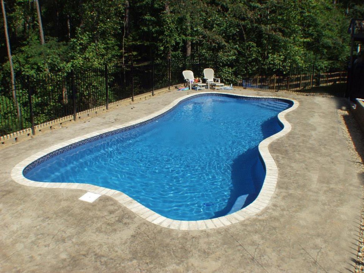 <div class='closebutton' onclick='return hs.close(this)' title='Close'></div><div class='firstH'><img src='images/logo-white-small.png'></div><h1>Paradise Bay Fiberglass Poolss</h1><p>Size: 8' x 14'<br>Depth: 4' FLAT<br>Gallons: 2200<br>Square Feet: 91</p><div class='getSocial'><h1>Share</h1><p class='photoBy'>Photo by Gulf Coast Pools</p><iframe src='http://www.facebook.com/plugins/like.php?href=http%3A%2F%2Fgulfcoastpoolsllc.com%2Fimages%2Fcaribbean-bay%2Fmayan%201.jpg&send=false&layout=button_count&width=100&show_faces=false&action=like&colorscheme=light&font&height=21' scrolling='no' frameborder='0' style='border:none; overflow:hidden; width:100px; height:21px;' allowTransparency='true'></iframe><br><a href='http://pinterest.com/pin/create/button/?url=http%3A%2F%2Fwww.gulfcoastpoolsllc.com&media=http%3A%2F%2Fwww.gulfcoastpoolsllc.com%2Fimages%2Fcaribbean-bay%2Fmayan%201.jpg&description=Pools' data-pin-do='buttonPin' data-pin-config=\'above\'><img src='http://assets.pinterest.com/images/pidgets/pin_it_button.png' /></a><br></div>